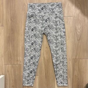 High-Waisted Snake Print Capri Leggings